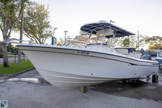 Pre-Owned 2004 Grady-White Release 283 for sale